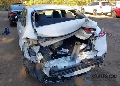 2020 Toyota Corolla Le z USA, uszkodzony, nr VIN 5YFEPRAE5LP085525